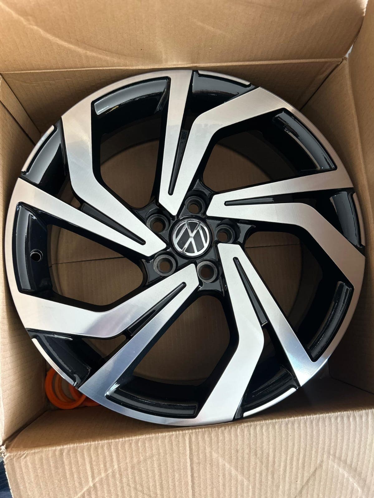RODA ARO 17 5X100 GLI